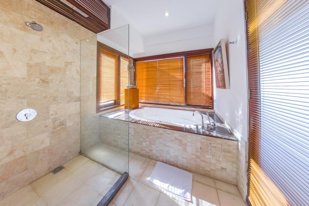 Villa Simone Ungasan Екстериор снимка
