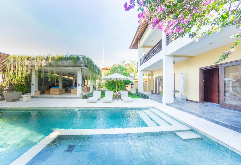 Villa Simone Ungasan Екстериор снимка